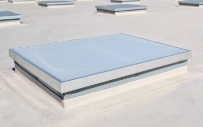 Triplafalú felülvilágító panel